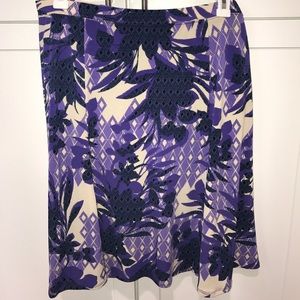 Beautiful Jaclyn Smith A-line skirt